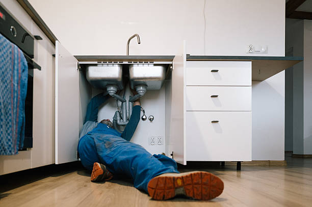Professional Leak Detection technician working in Stockbridge, GA